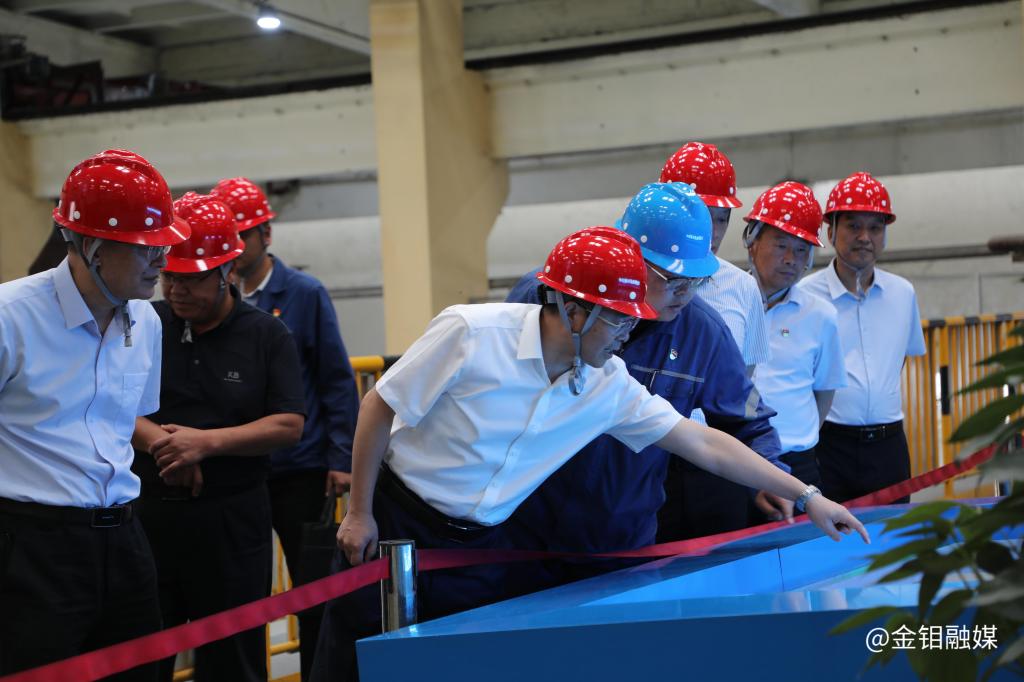 20240528-陜西有色黨委副書記郭仕龍深入金鉬集團礦山分公司開展“四下基層”調研抓信訪惠企惠職工 (5).JPG