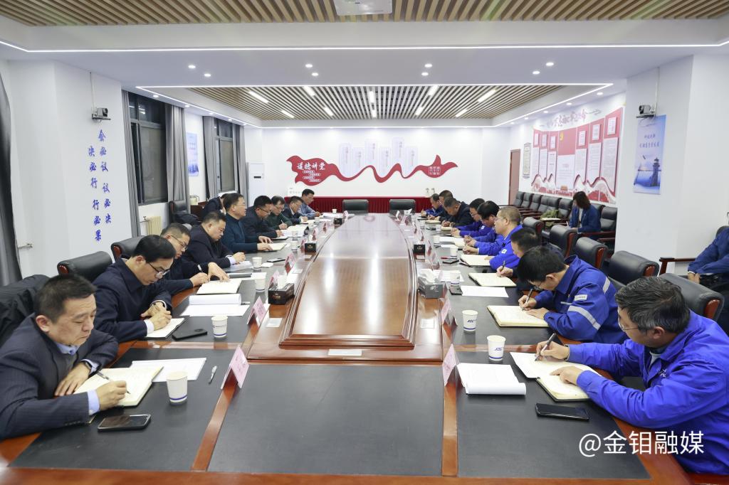 20231218-嚴(yán)平一行調(diào)研化學(xué) (3).JPG