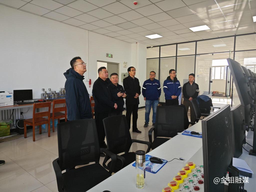 20241203-陳超在項(xiàng)目現(xiàn)場(chǎng)了解工作推進(jìn)情況1.jpg